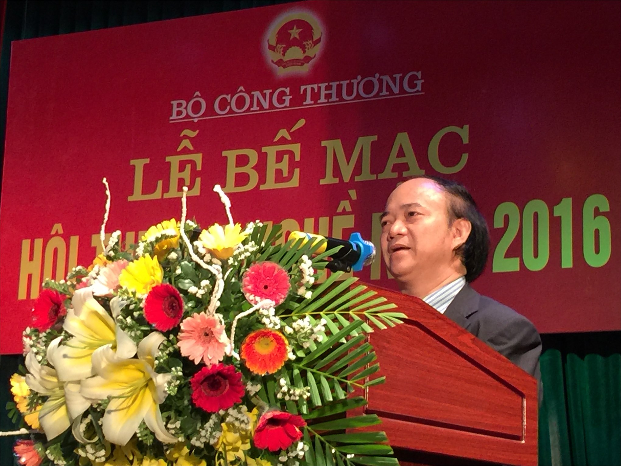 PGS.TS Cao Văn Sâm - Phó Tổng Cục trưởng Tổng cục Dạy nghề phát biểu chỉ đạo tại lễ bế mạc Hội thi.