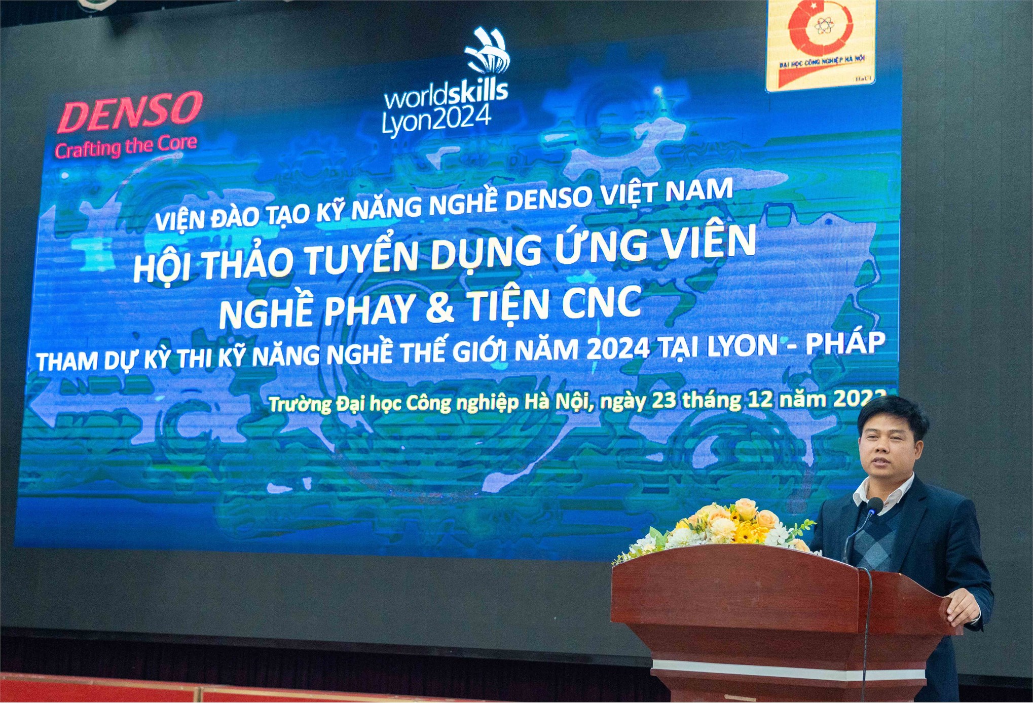 Hội thảo giới thiệu chương trình tuyển ứng viên tham gia kỳ thi tay nghề thế giới năm 2024 của Denso Việt Nam