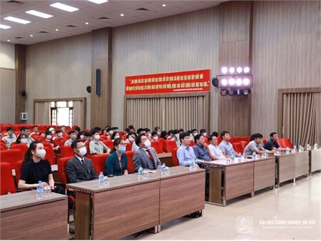 Hội thảo giới thiệu chương trình liên kết đào tạo cử nhân trình độ cao cho công ty TNHH Nissan Automotive Technology Việt Nam – Khóa 9