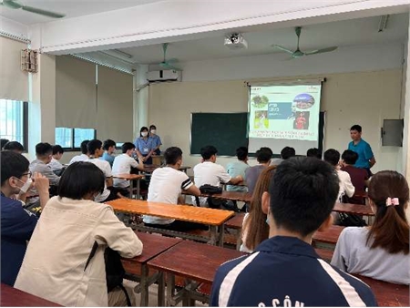 Chương trình trải nghiệm thực tế tại doanh nghiệp cho sinh viên Trường Đại học Công nghiệp Hà Nội
