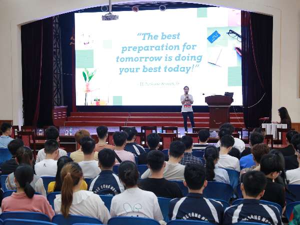 Hội thảo cơ hội việc làm,định hướng, tập huấn kỹ năng viết CV của Công ty TNHH Suntory Pepsico Việt Nam