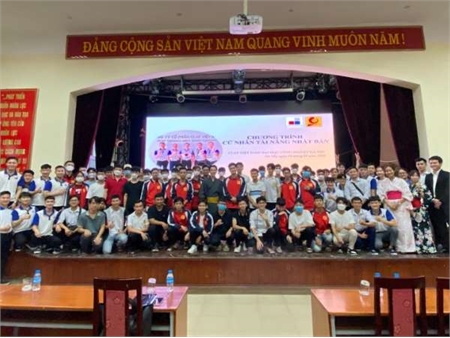 Hội thảo giới thiệu chương trình tuyển sinh lớp cử nhân tài năng làm việc tại Nhật Bản của Công ty TNHH Clay Việt Nam