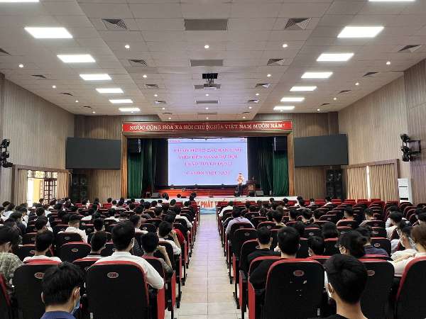 Hội thảo cơ hội việc làm và tuyển dụng trực tiếp của Công ty TNHH Canon Việt Nam