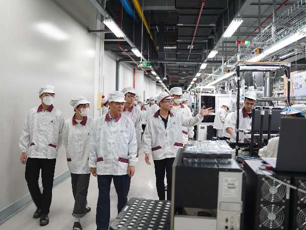 Hoạt động tham quan doanh nghiệp trong tháng 12 của Trường Đại học Công nghiệp Hà Nội